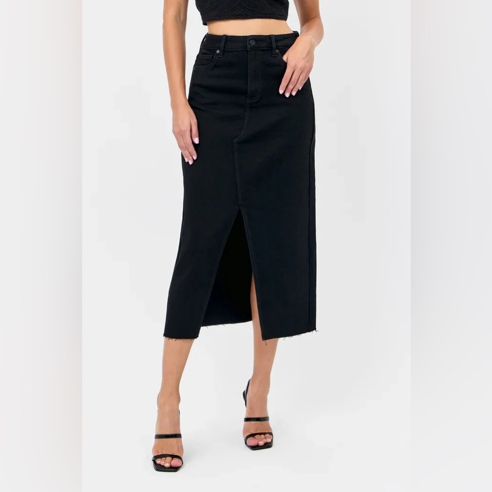 NEW Hidden Peyton High Rise Midi Skirt Black
